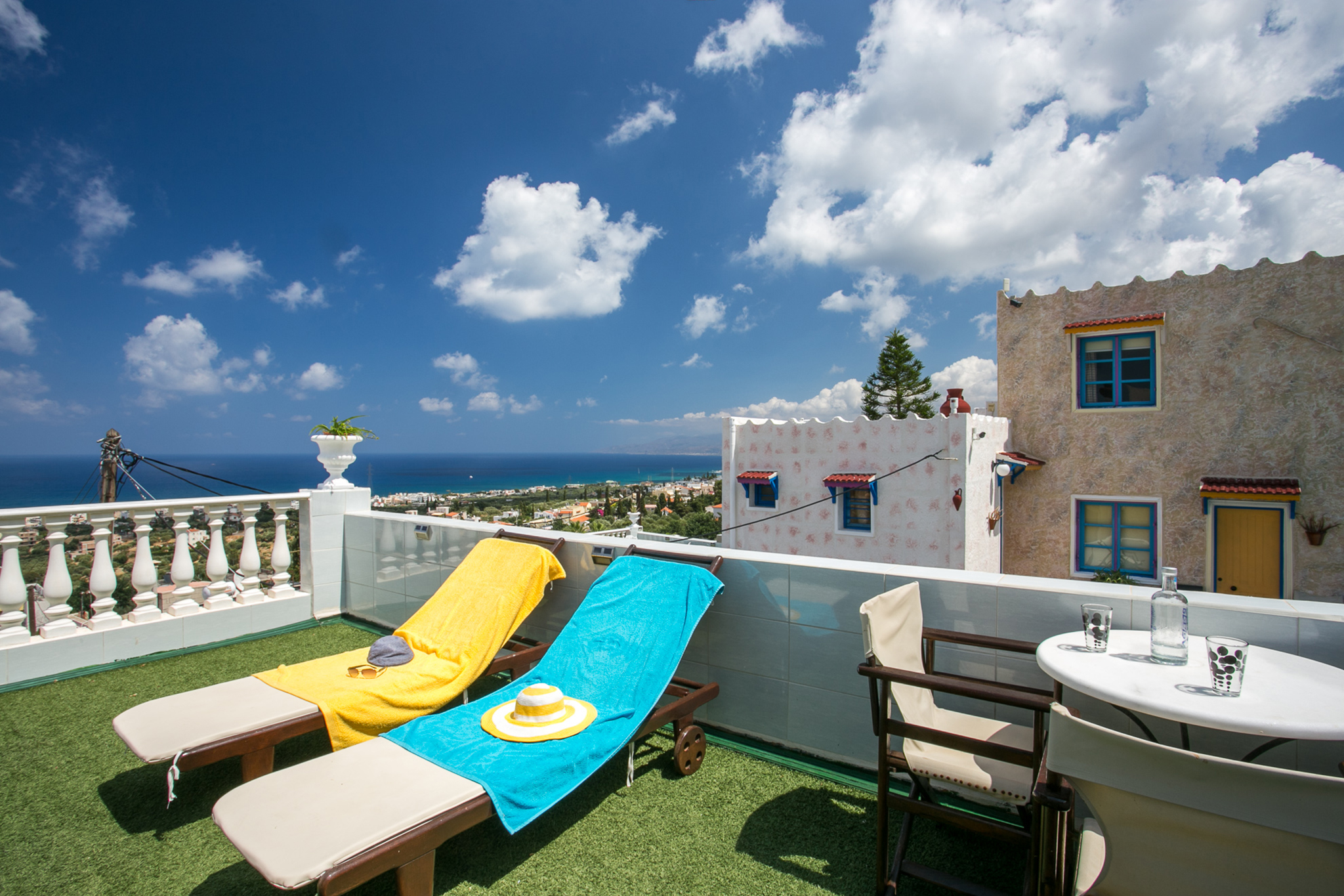 Art Hotel Korifi Suites