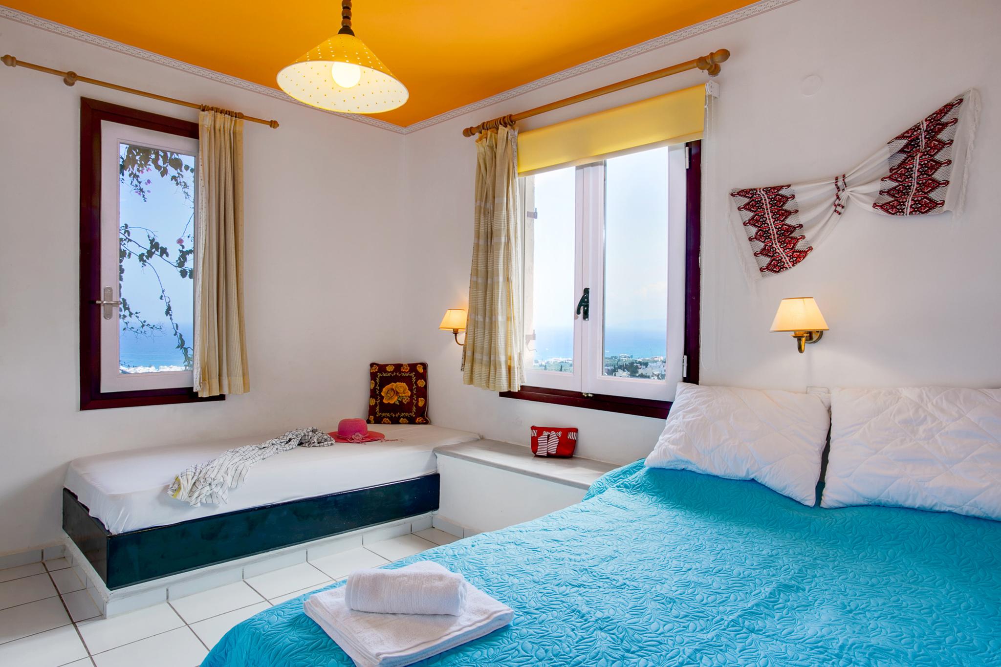 Art Hotel Korifi Suites