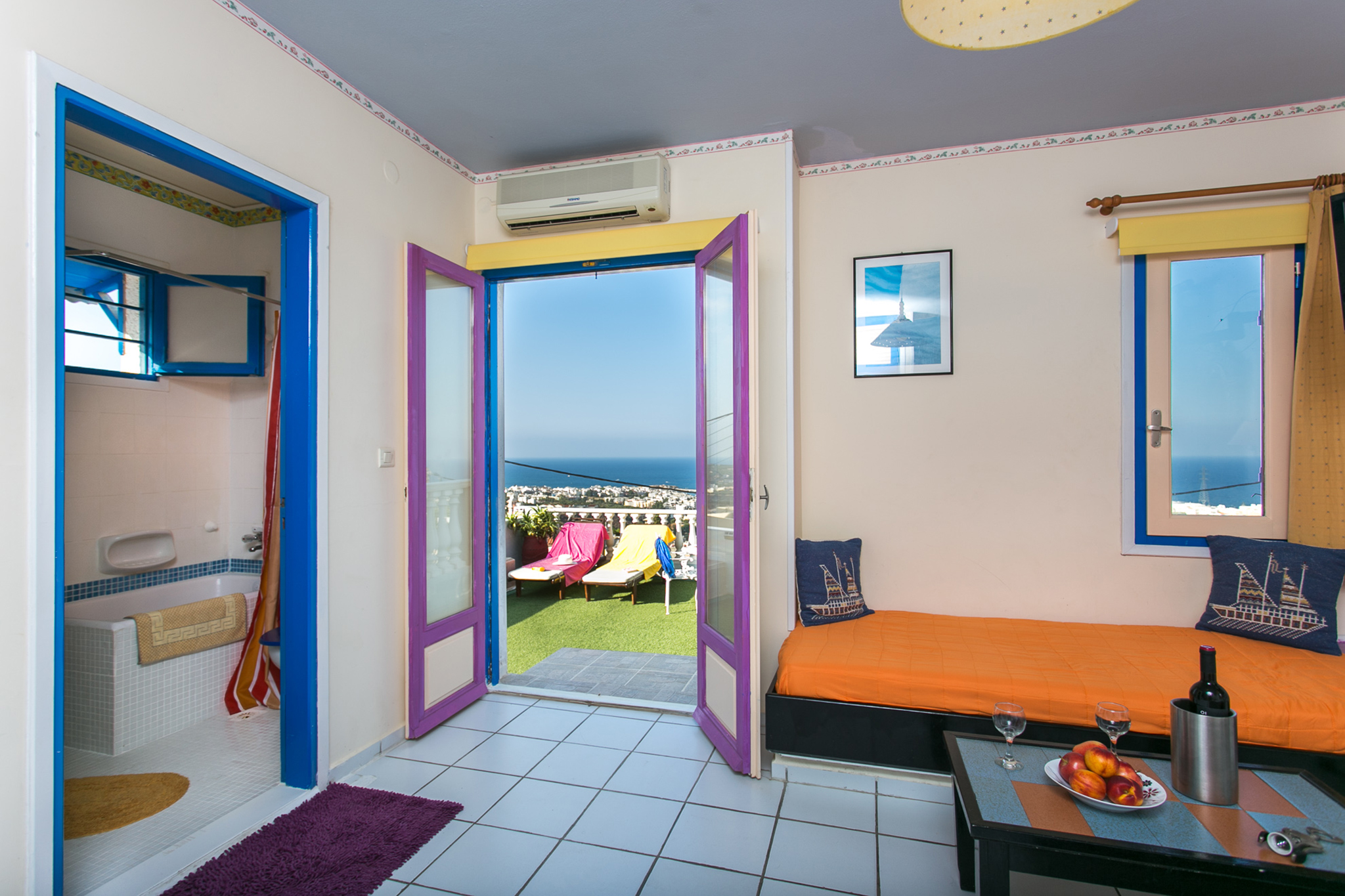 Art Hotel Korifi Suites