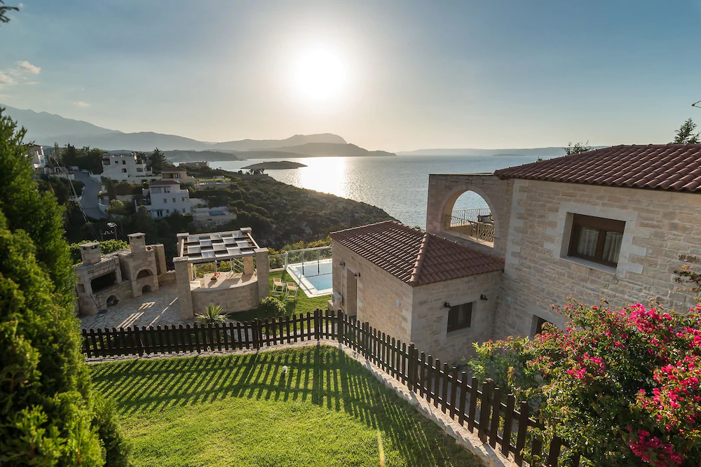 Hectoras Villa In Plaka
