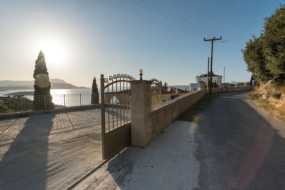 Hectoras Villa In Plaka