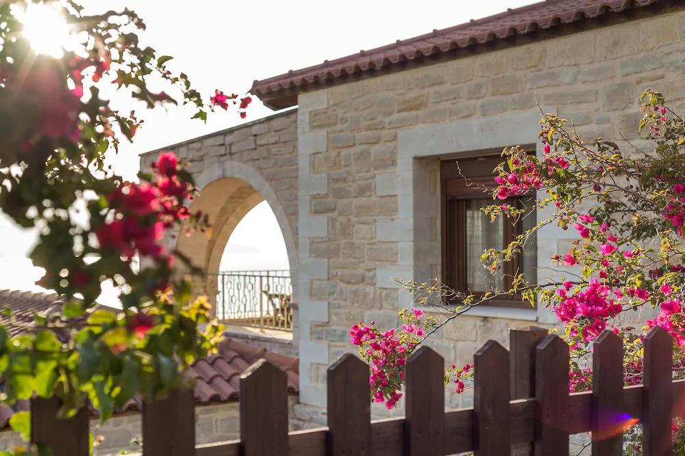 Hectoras Villa In Plaka