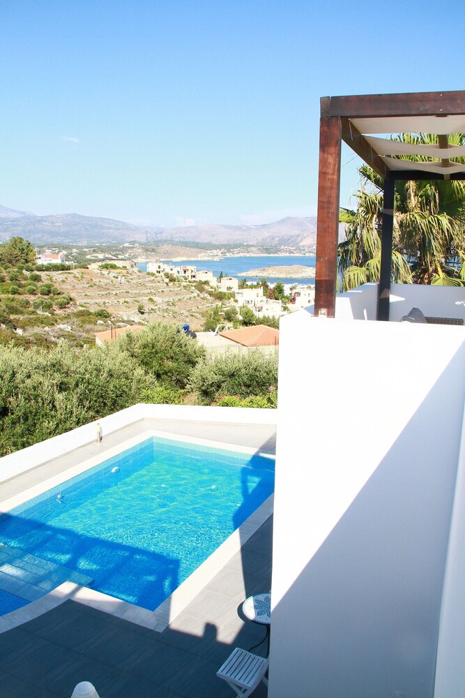 Villa Dionysos