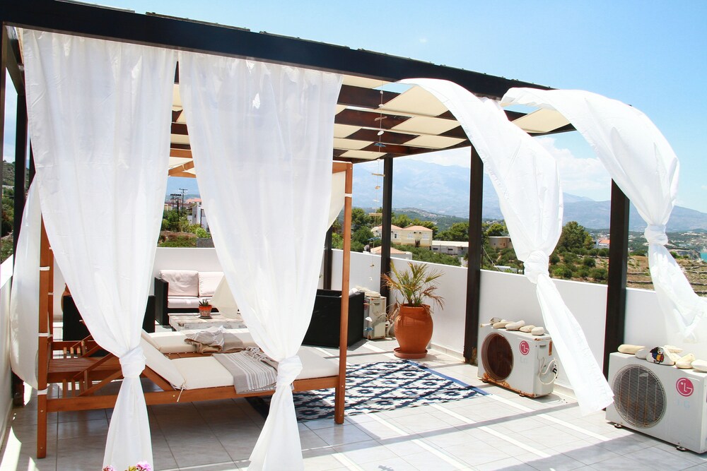 Villa Dionysos