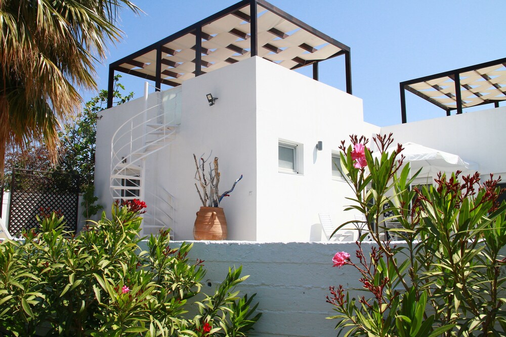 Villa Dionysos