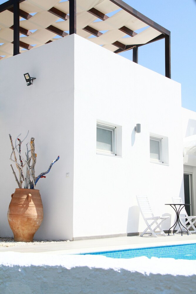 Villa Dionysos