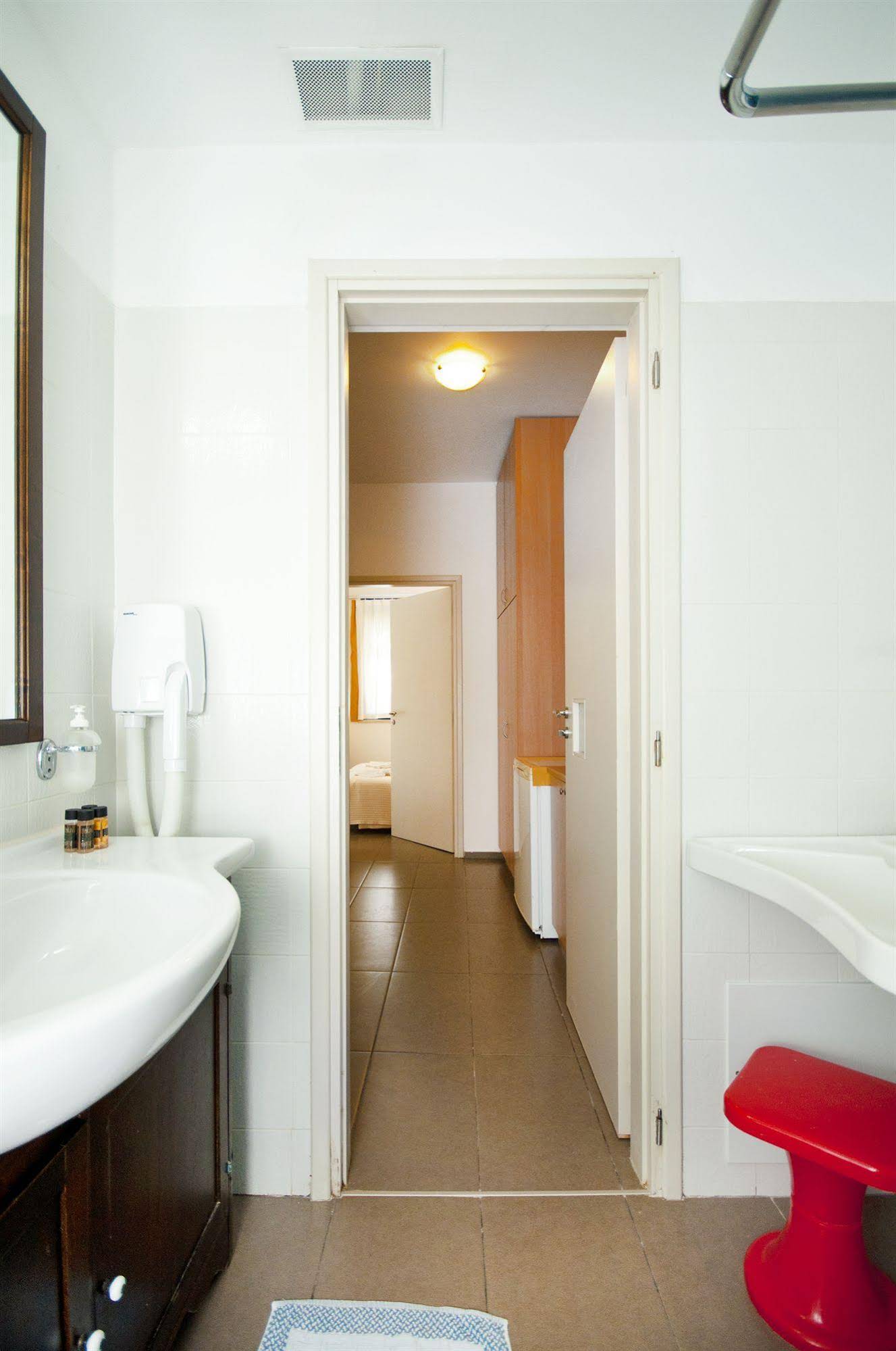 Anna Plakias Apartments
