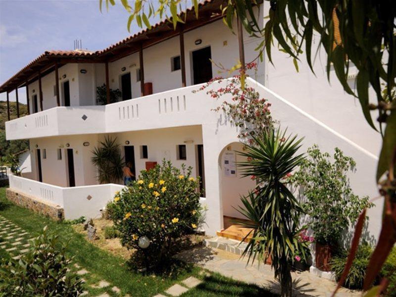 Irida Studios Hotel & Pool