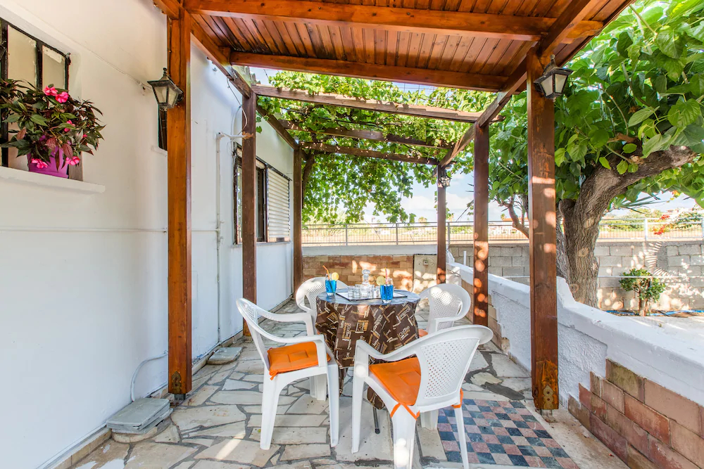 Aadonis Villa