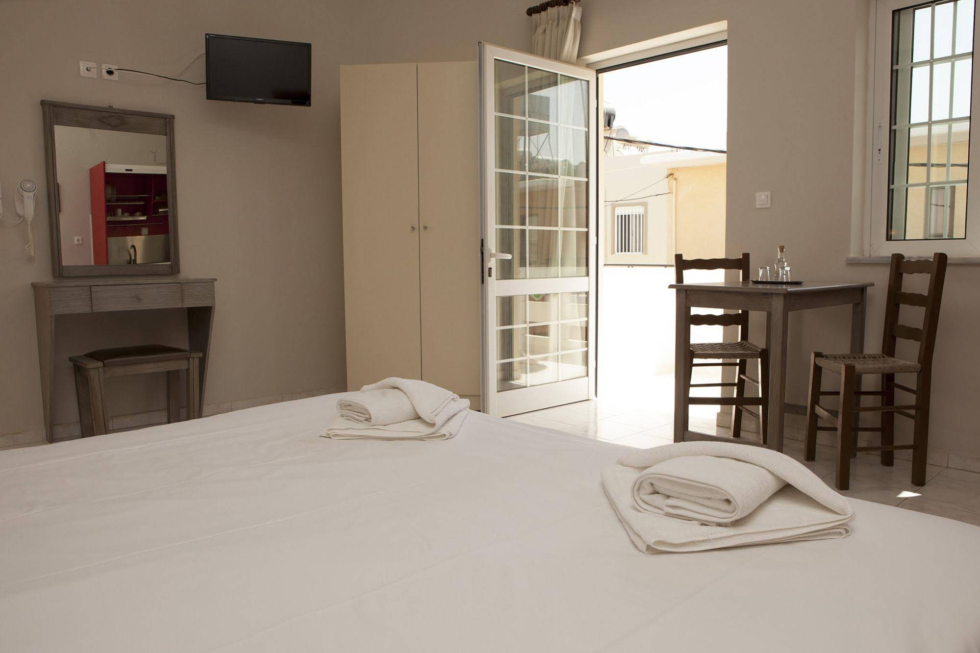 Anna Katerina Apartments