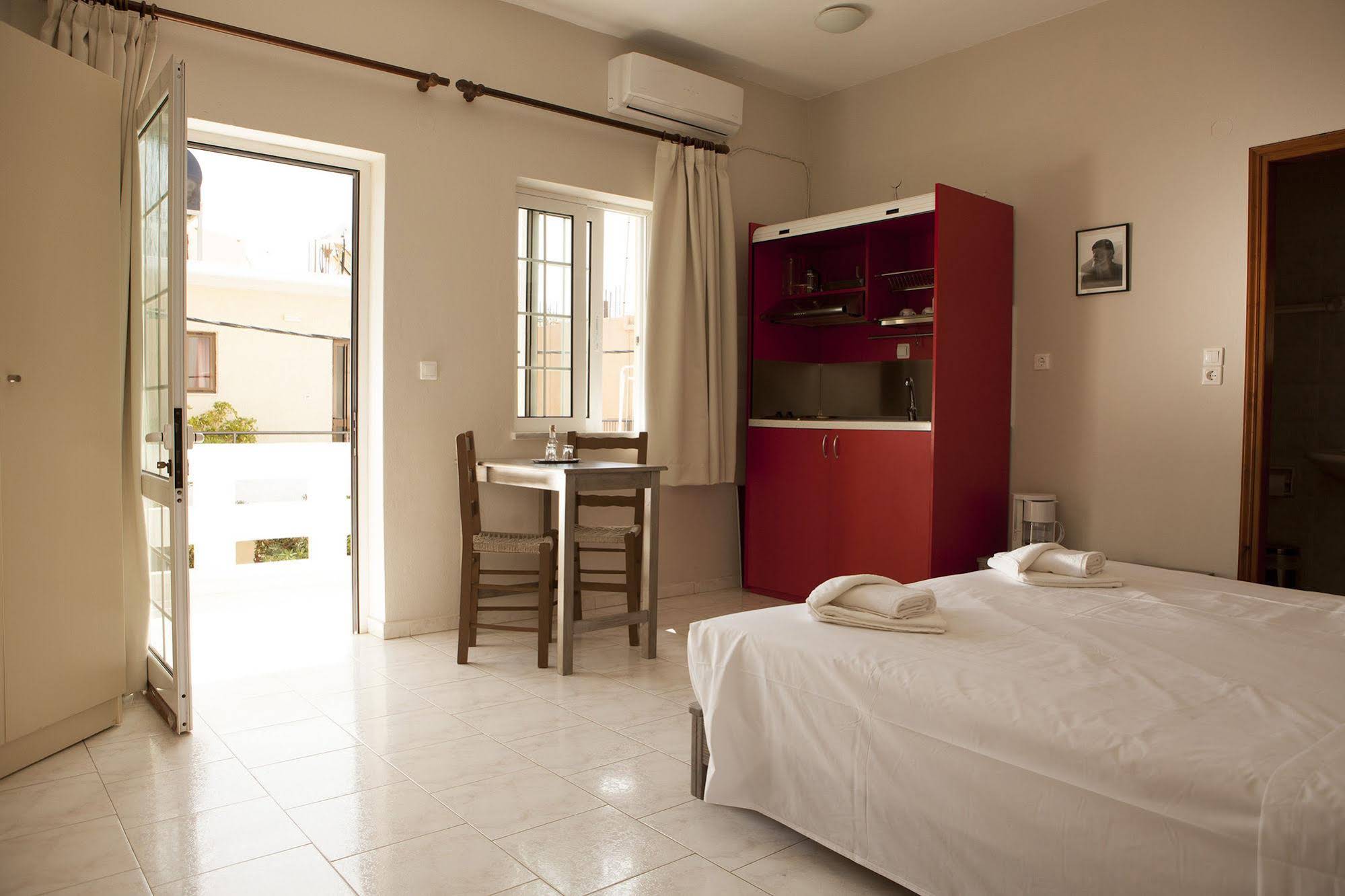 Anna Katerina Apartments