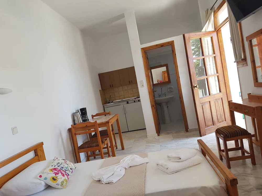 Anthi Katerina Rooms