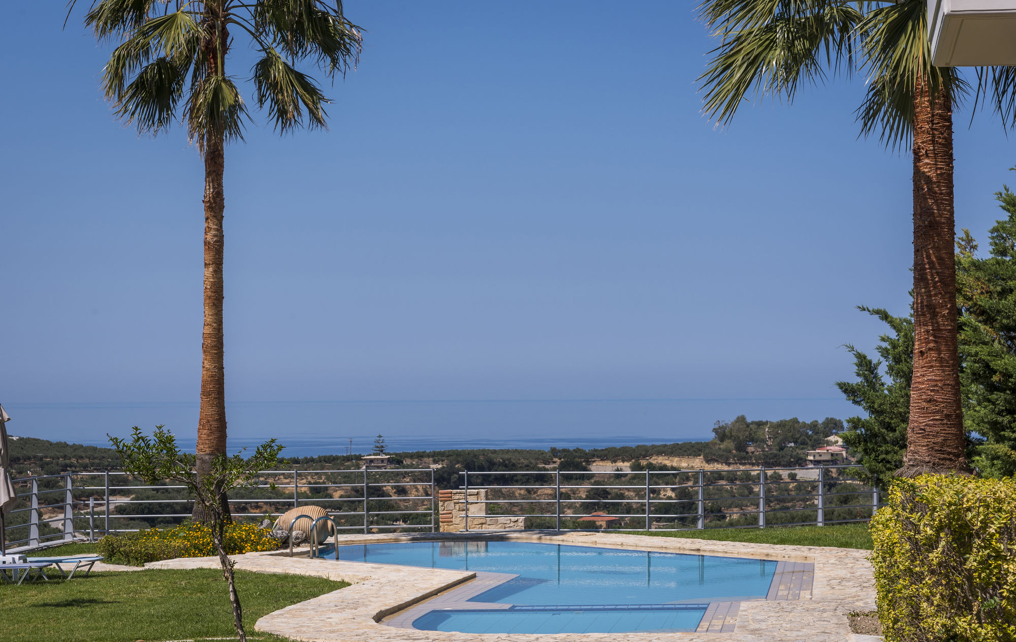Athina Luxury Villas