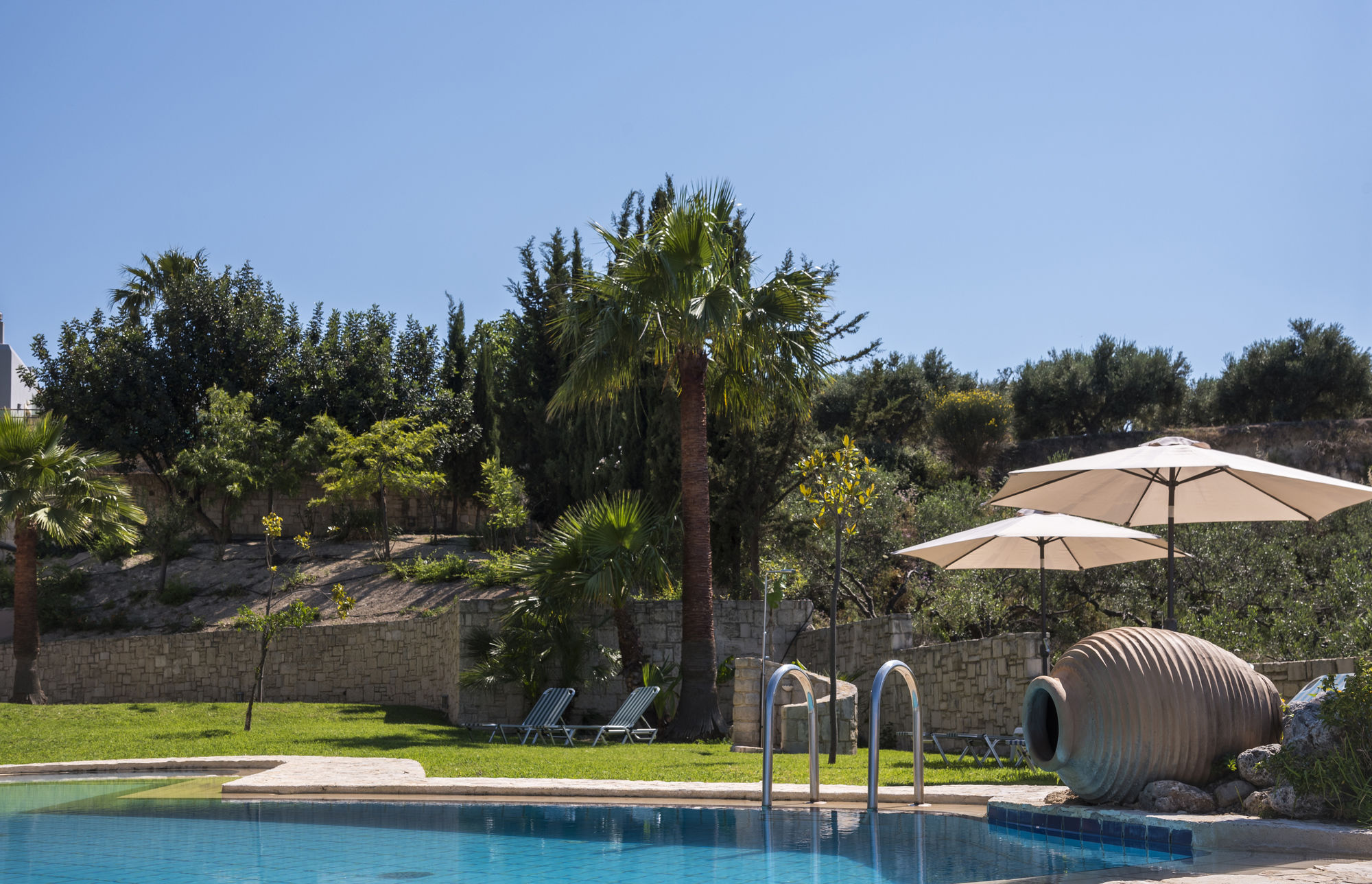 Athina Luxury Villas