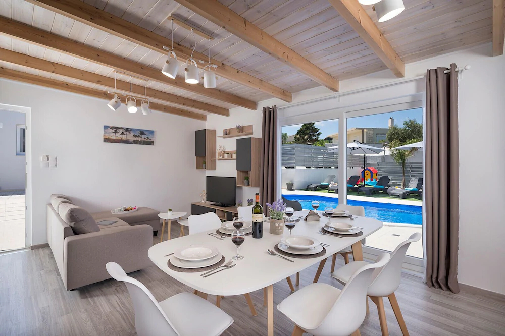 B&M Villas