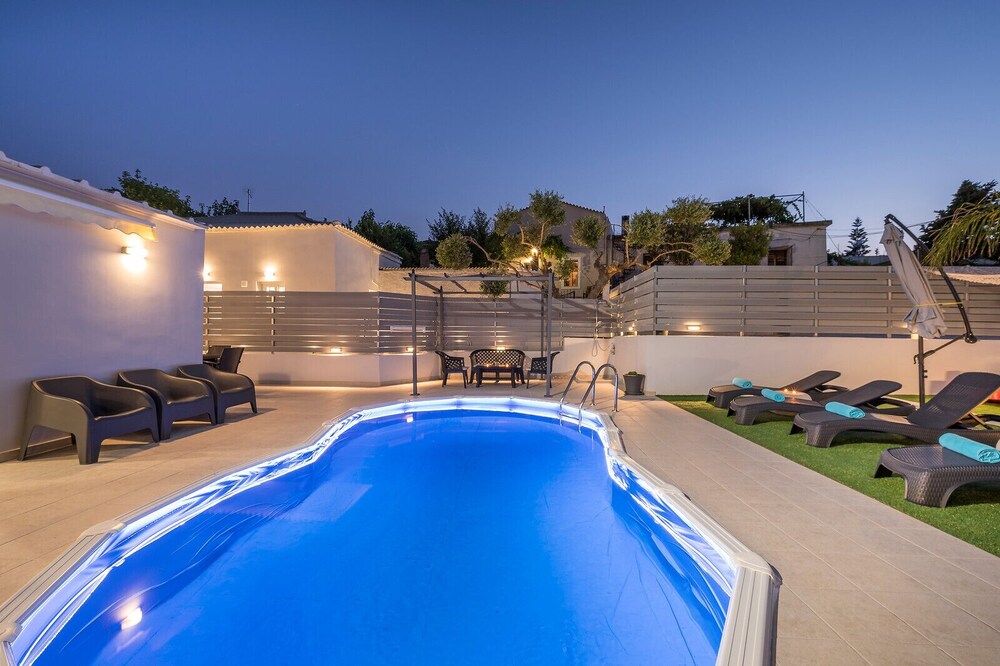B&M Villas