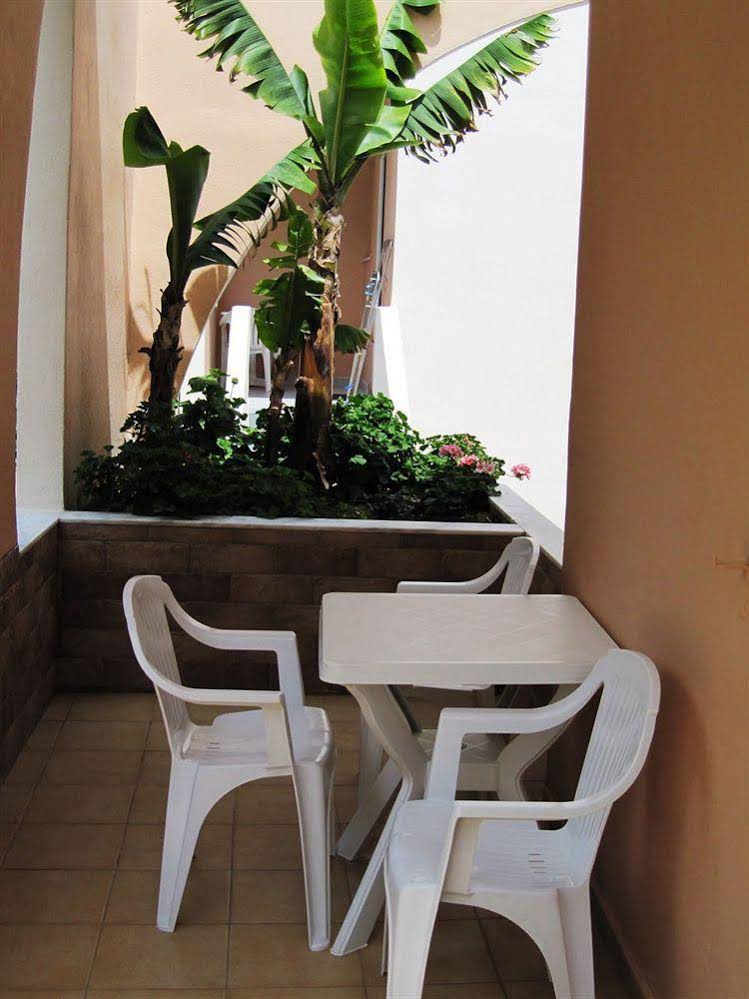 Cathrin Apartments and Studios