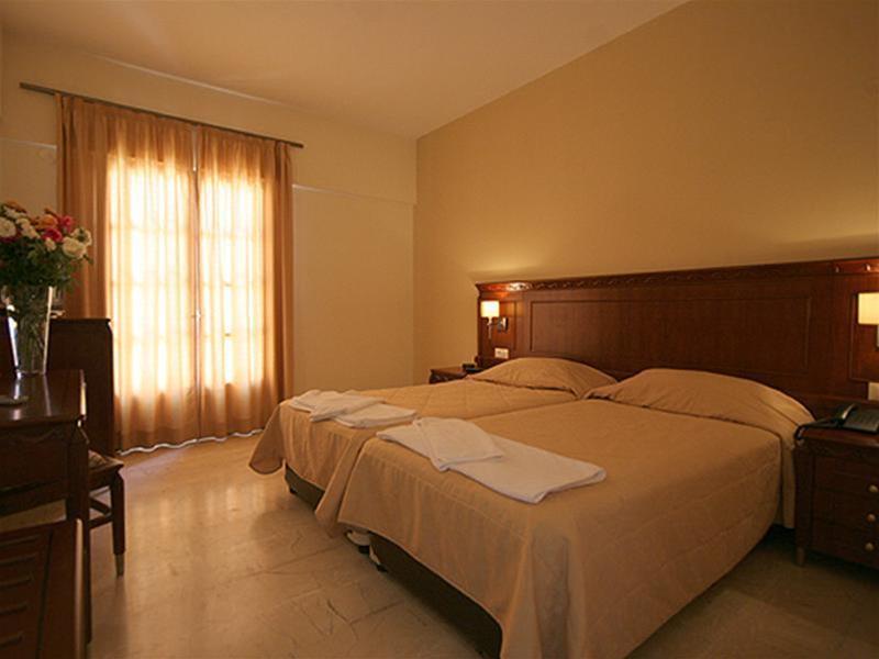 Geraniotis Hotel & Resort