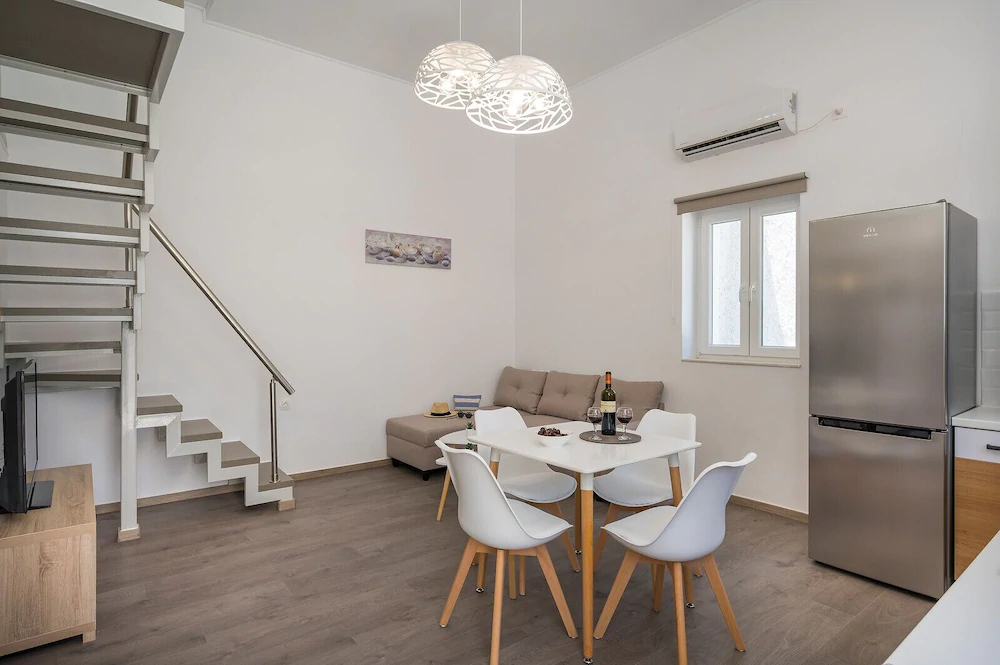 House Sirili