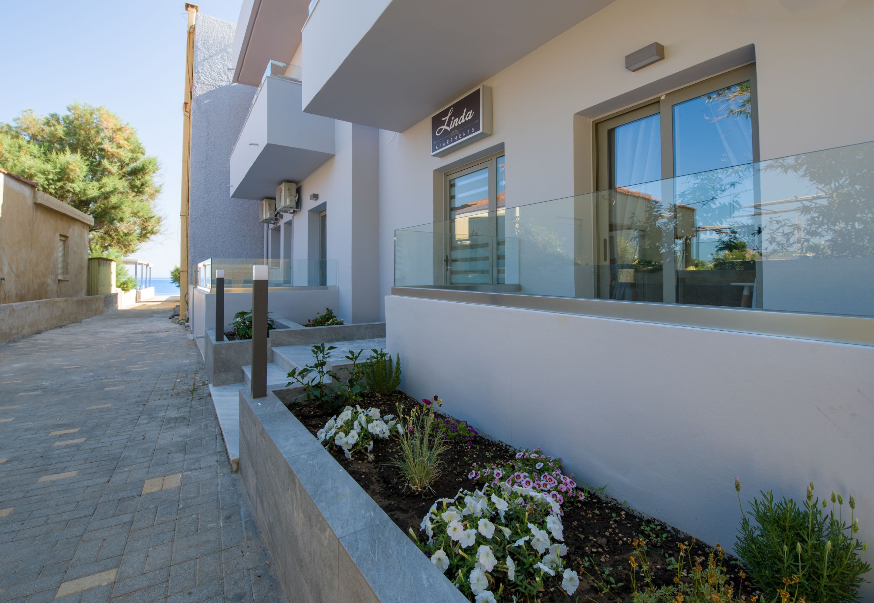 Linda Apartments
