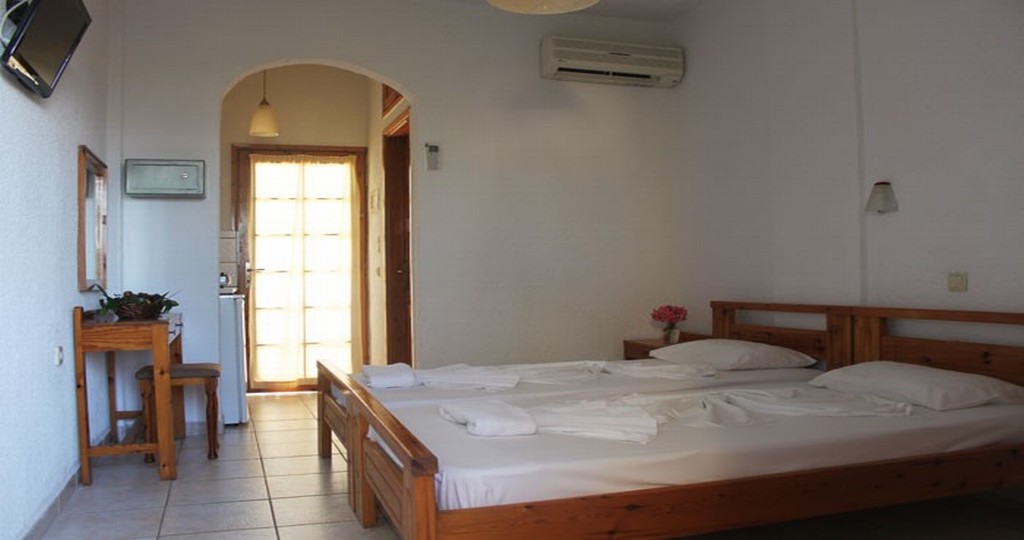 Lola's Hotel
