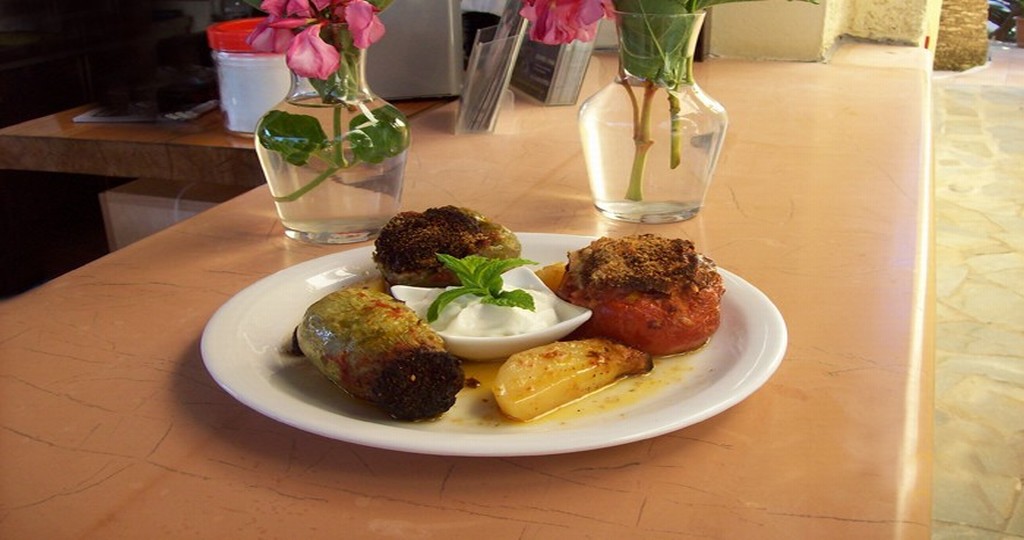 Lola's Hotel