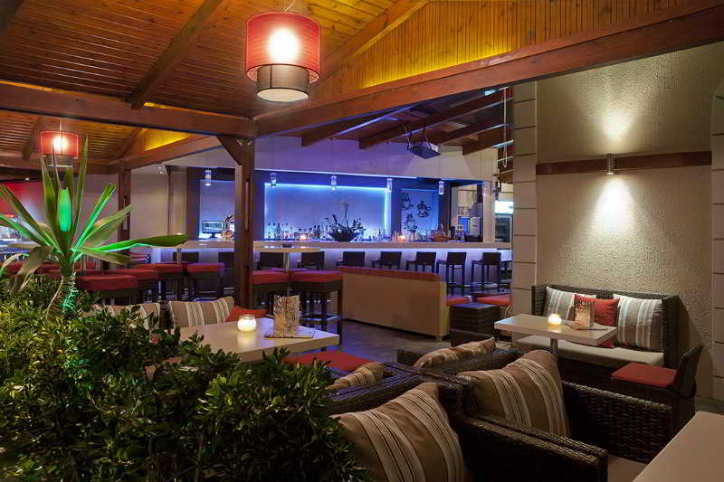 Axos Hotel