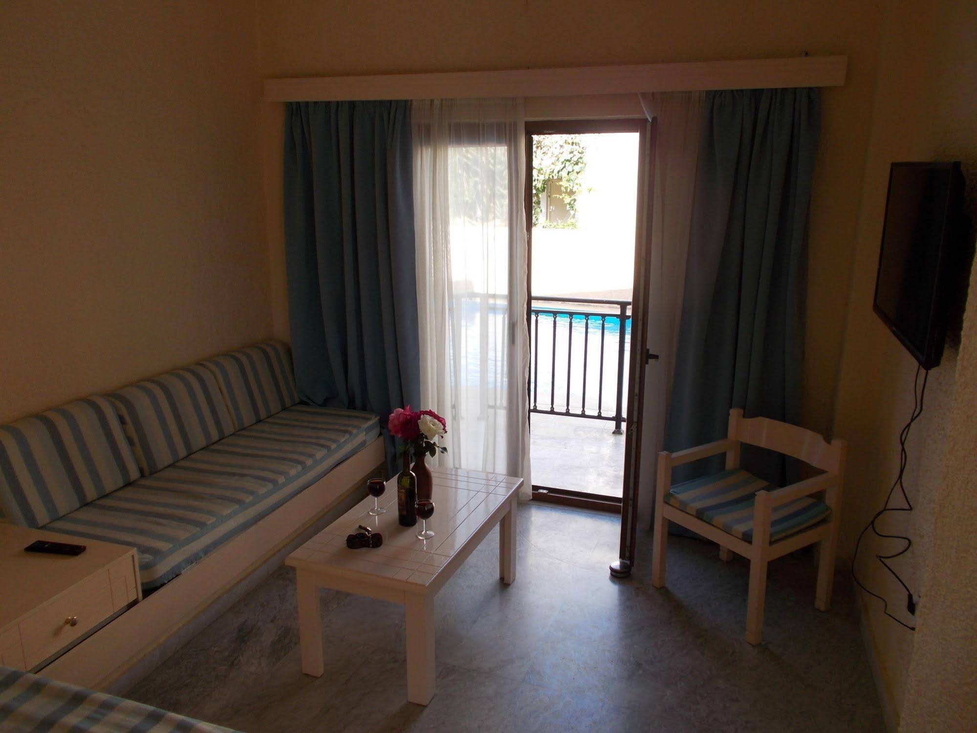 Katerini Apartments