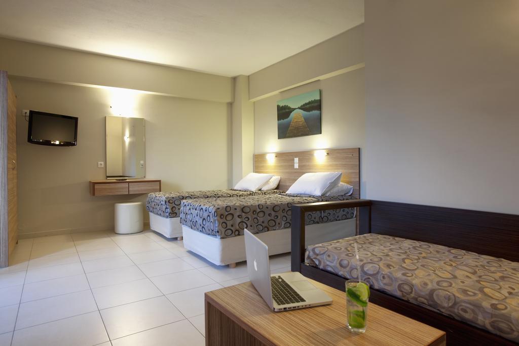 La Stella Suites