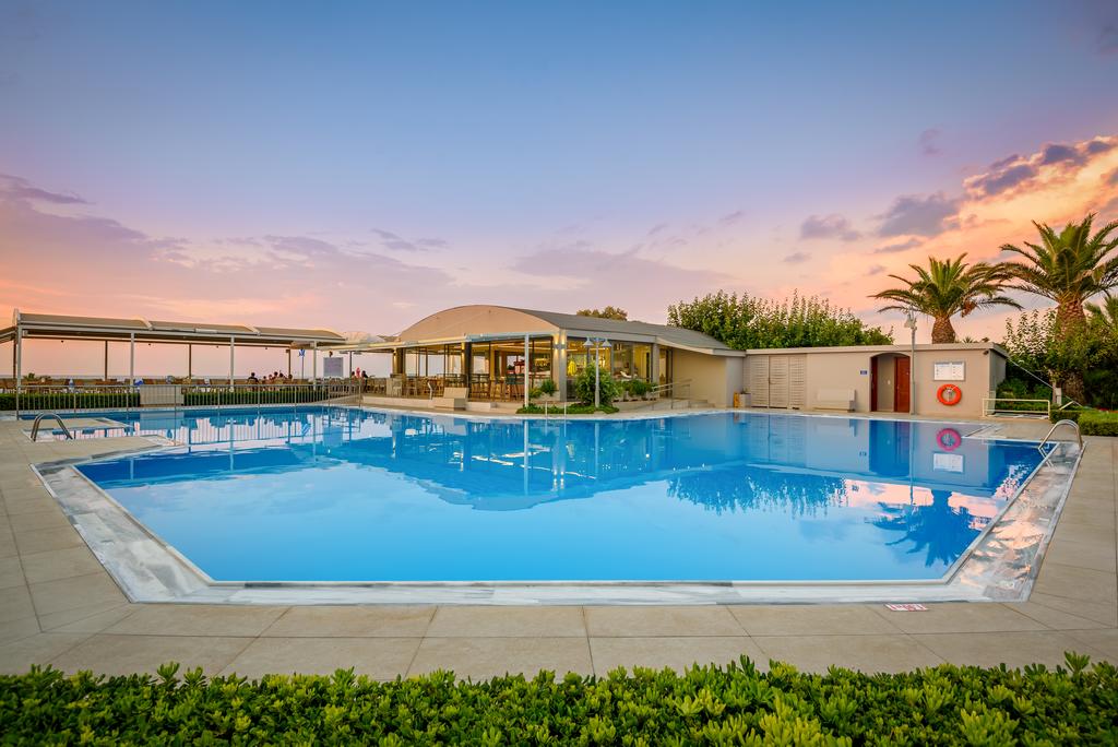 Marinos Beach Hotel