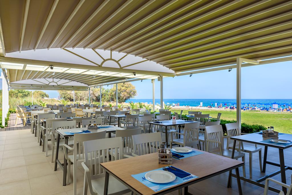 Marinos Beach Hotel