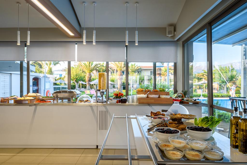 Marinos Beach Hotel