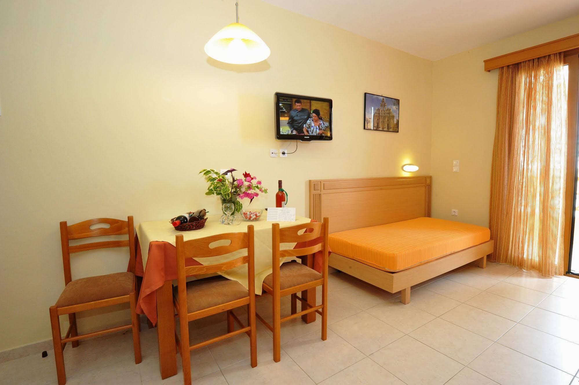Aristea Hotel