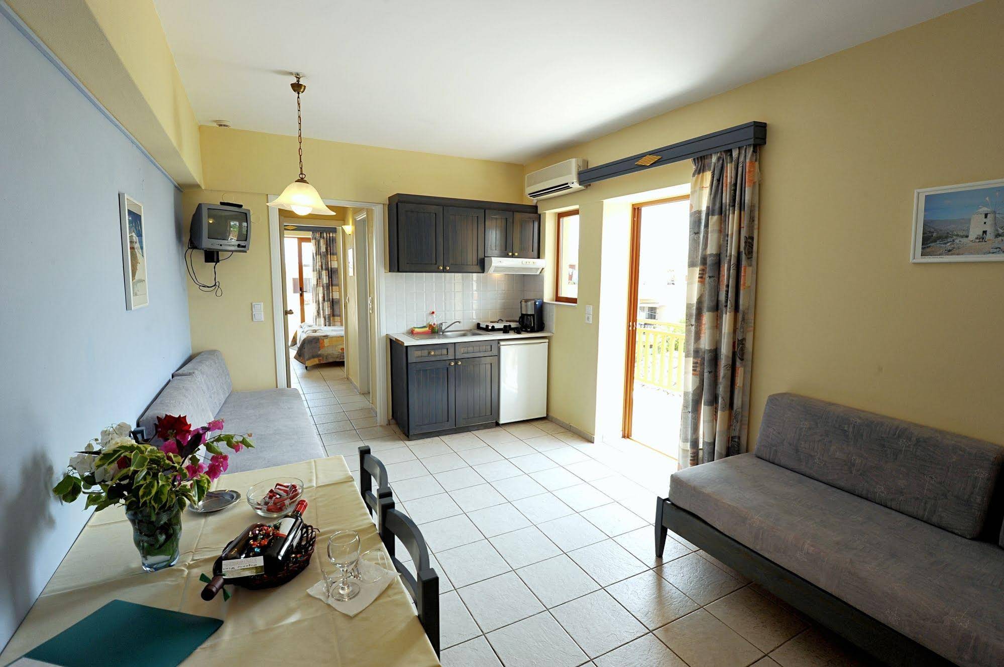 Aristea Hotel