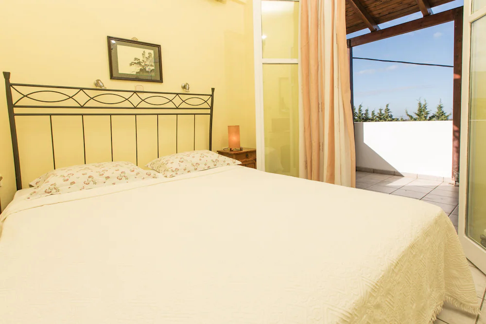Artos Apartments