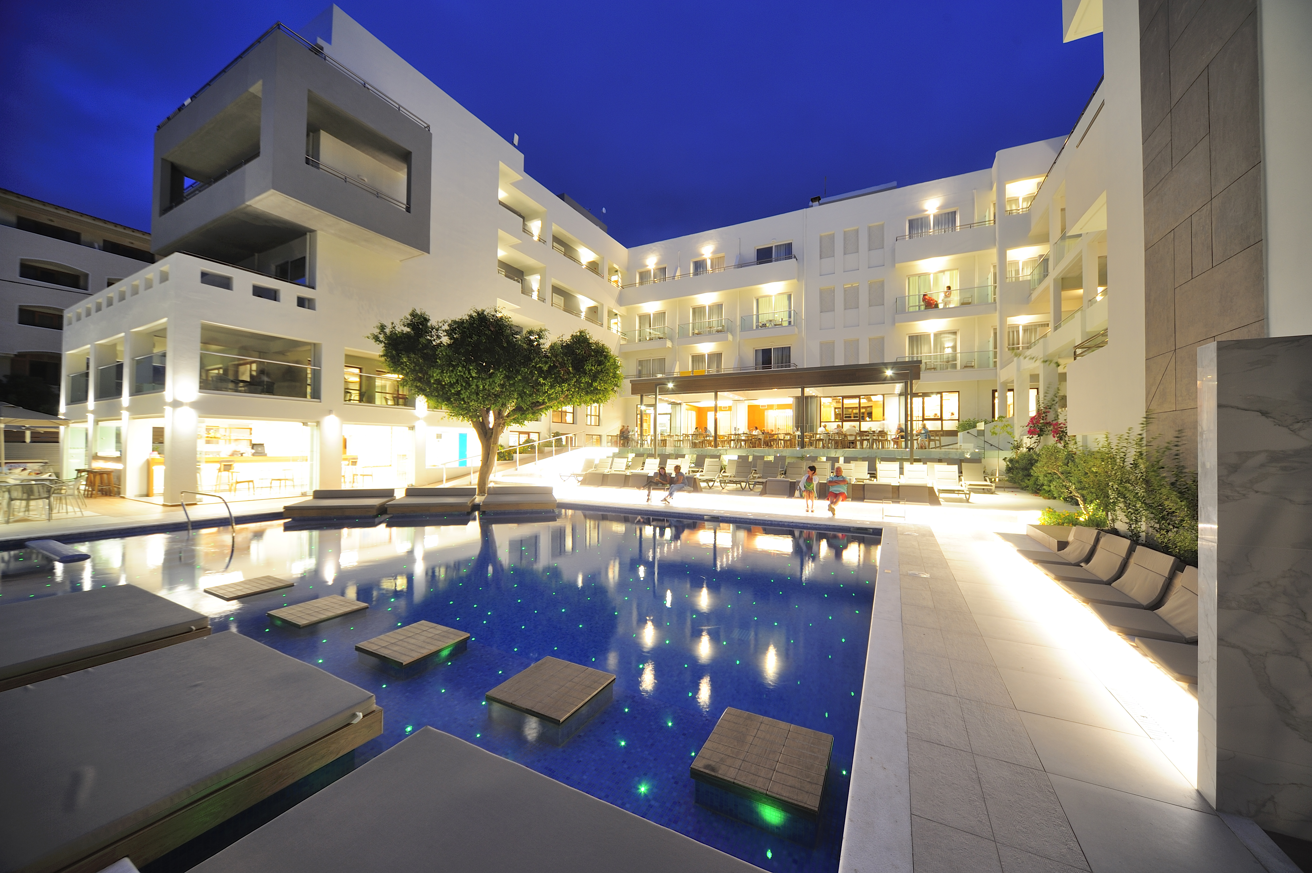 Atrium Ambiance Hotel