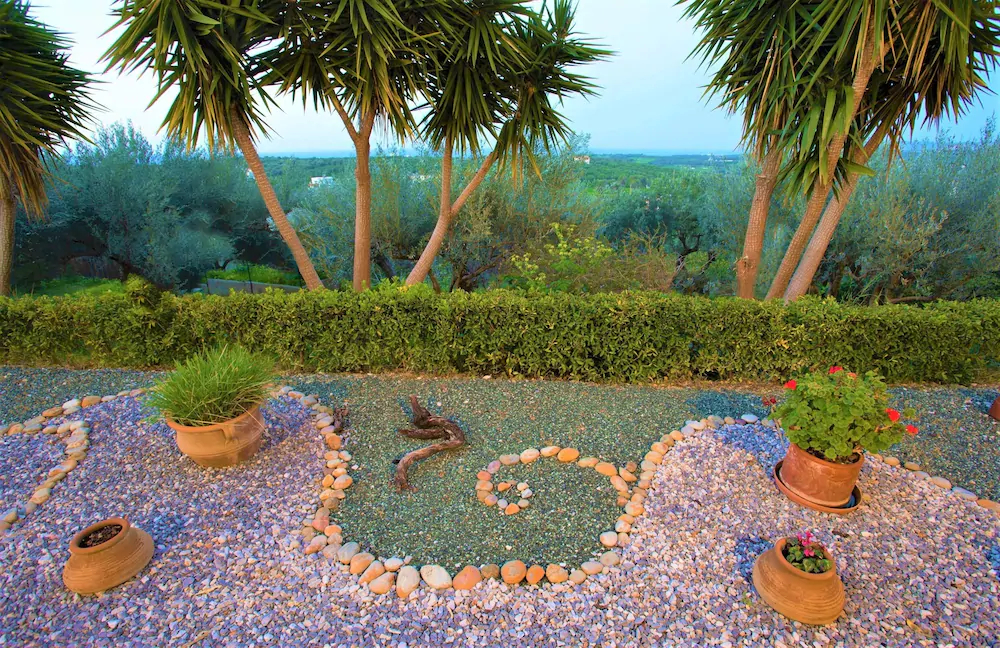 disCrete Villa Maroulas