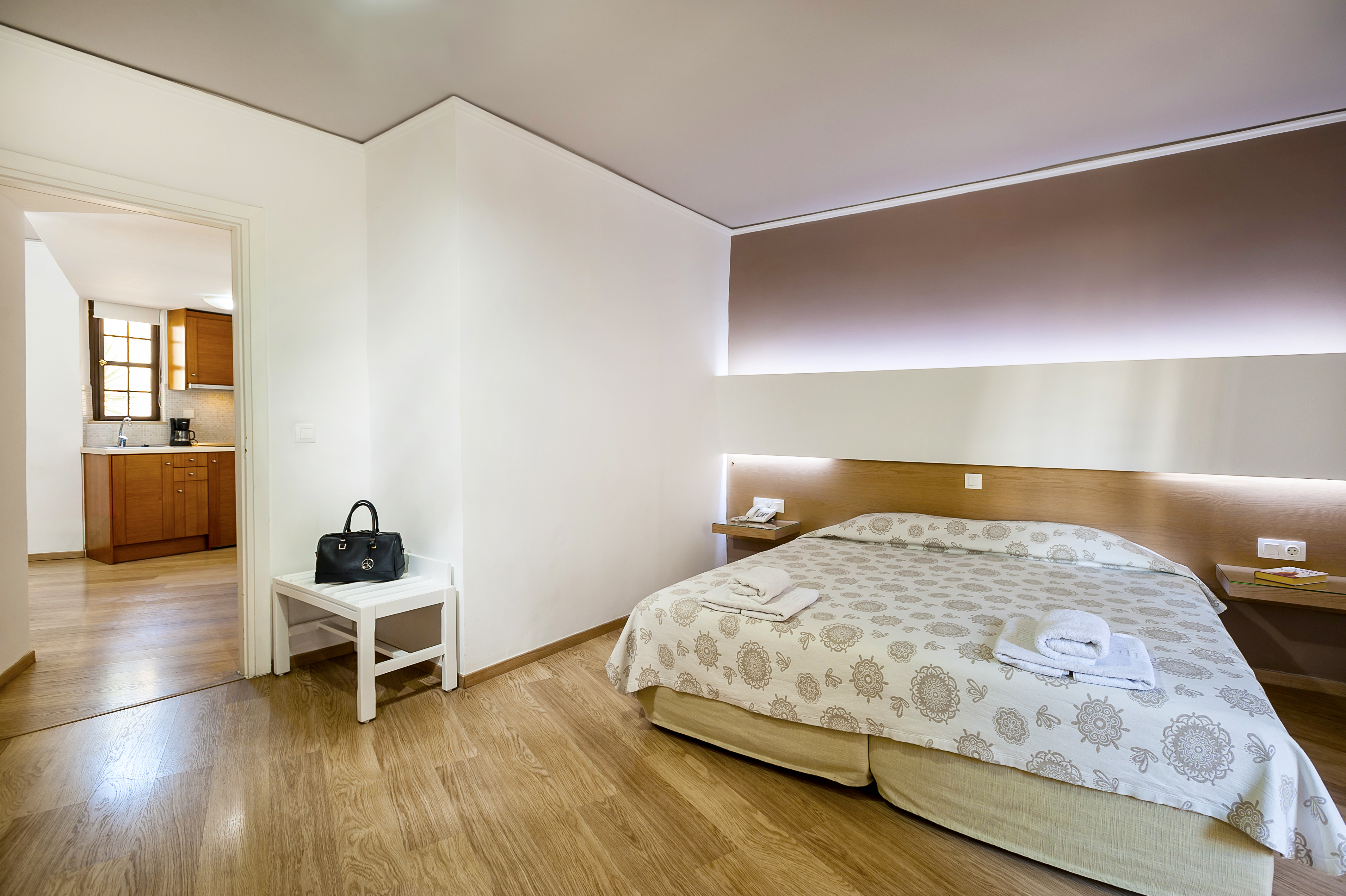 Elina Hotel Apartments