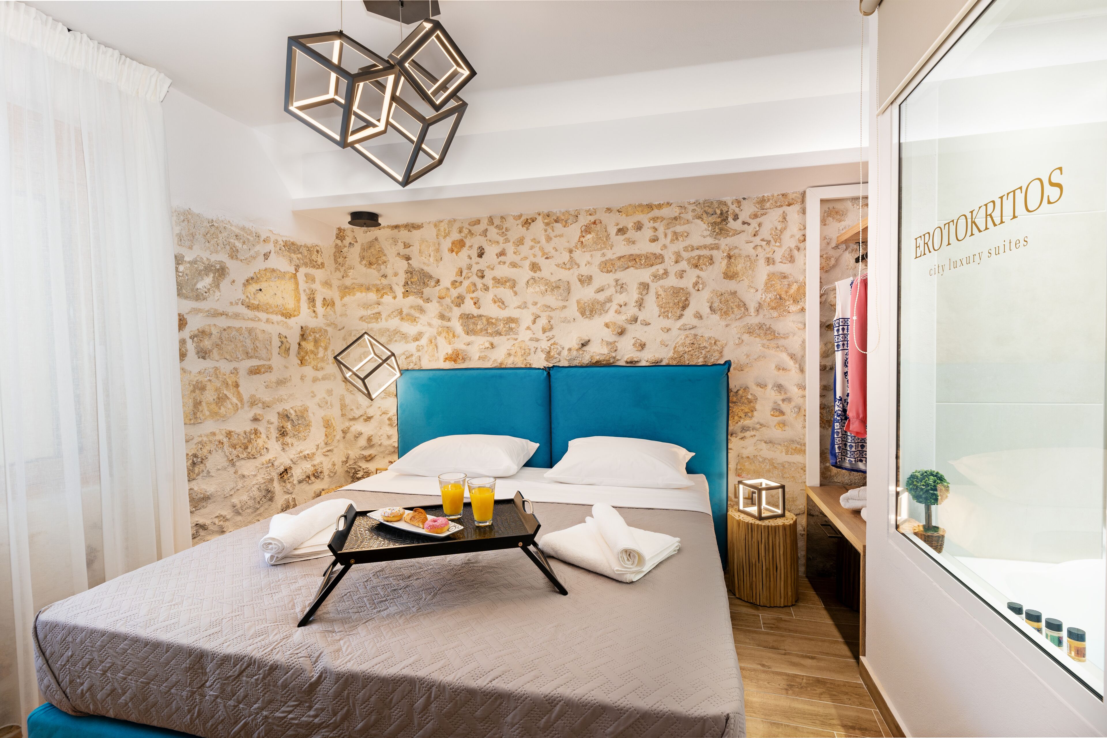 Erotokritos City Luxury Suites