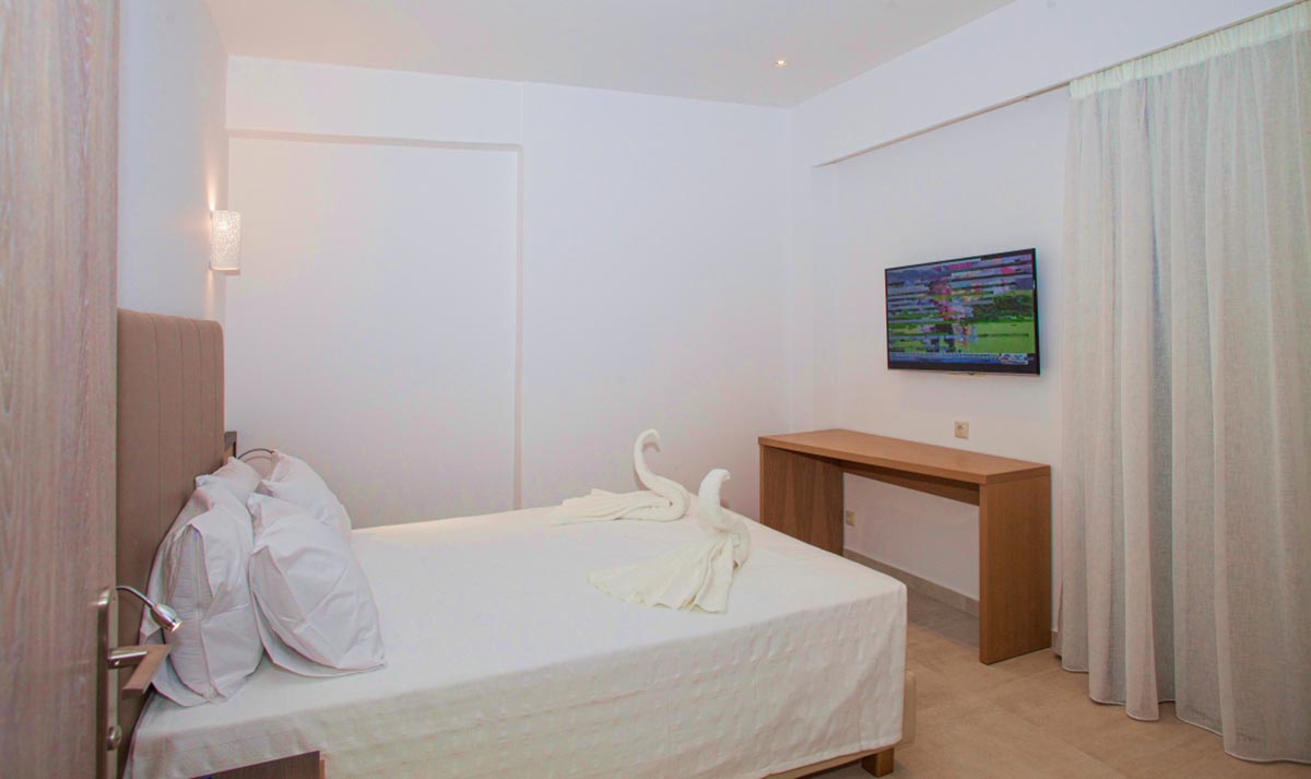 Minos ApartHotel
