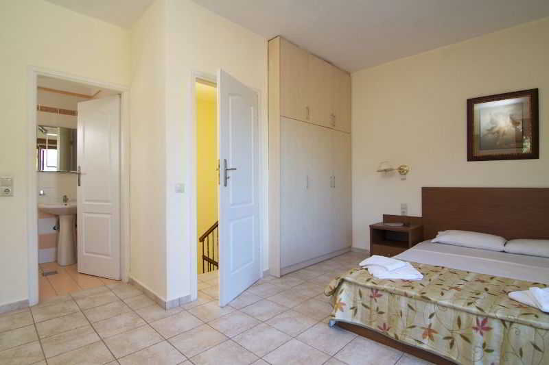 Nisi Apartments
