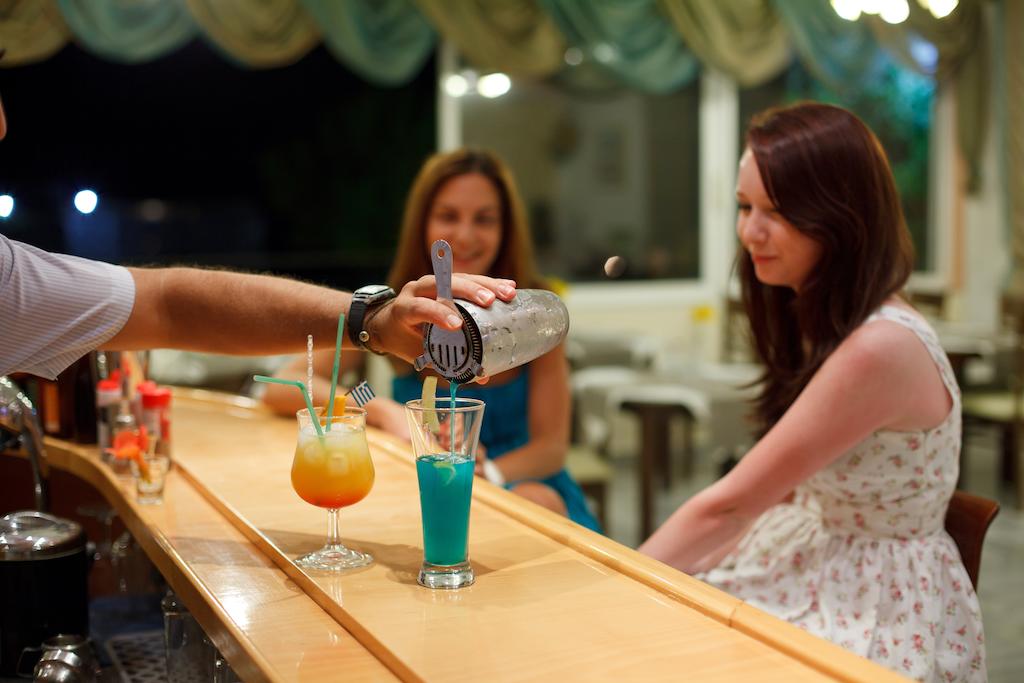 Oasis Hotel