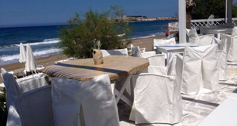 Petradi Beach Lounge Hotel