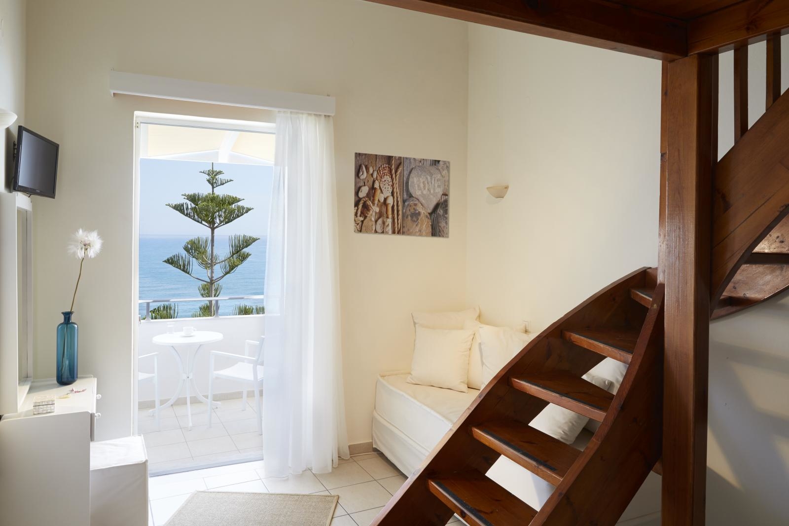 Petradi Beach Lounge Hotel