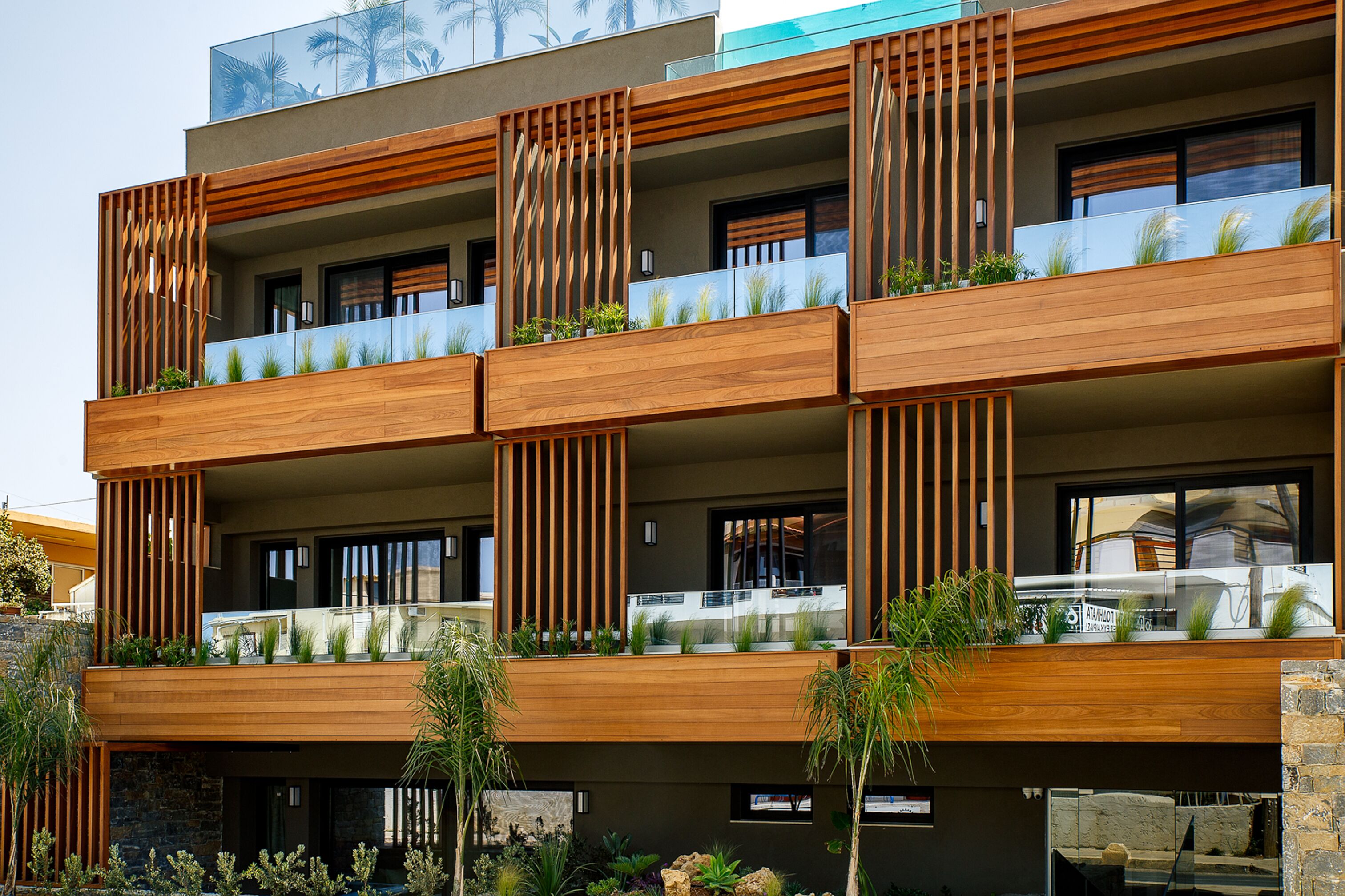 Utopia Luxury Suites