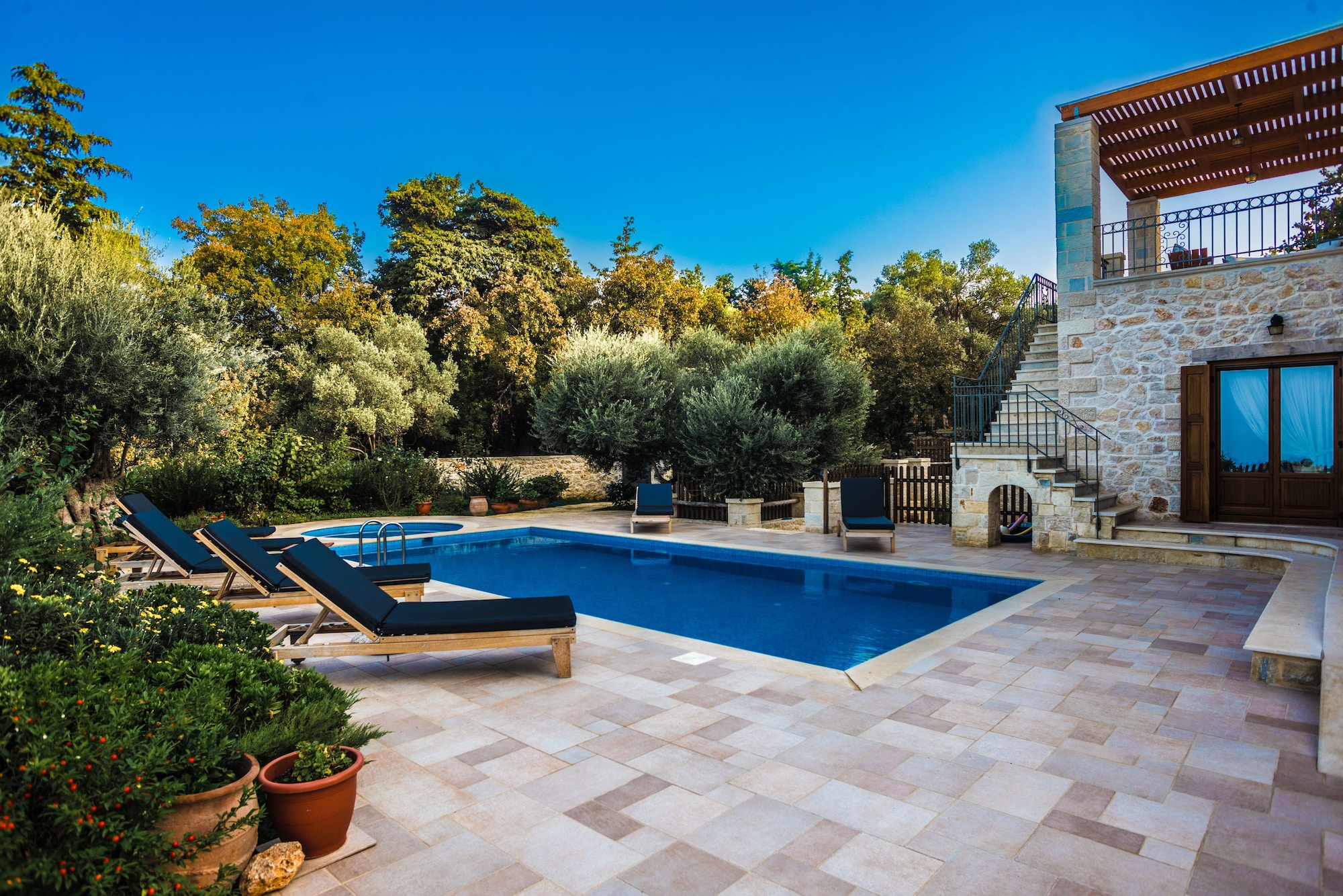 Vederi Estate