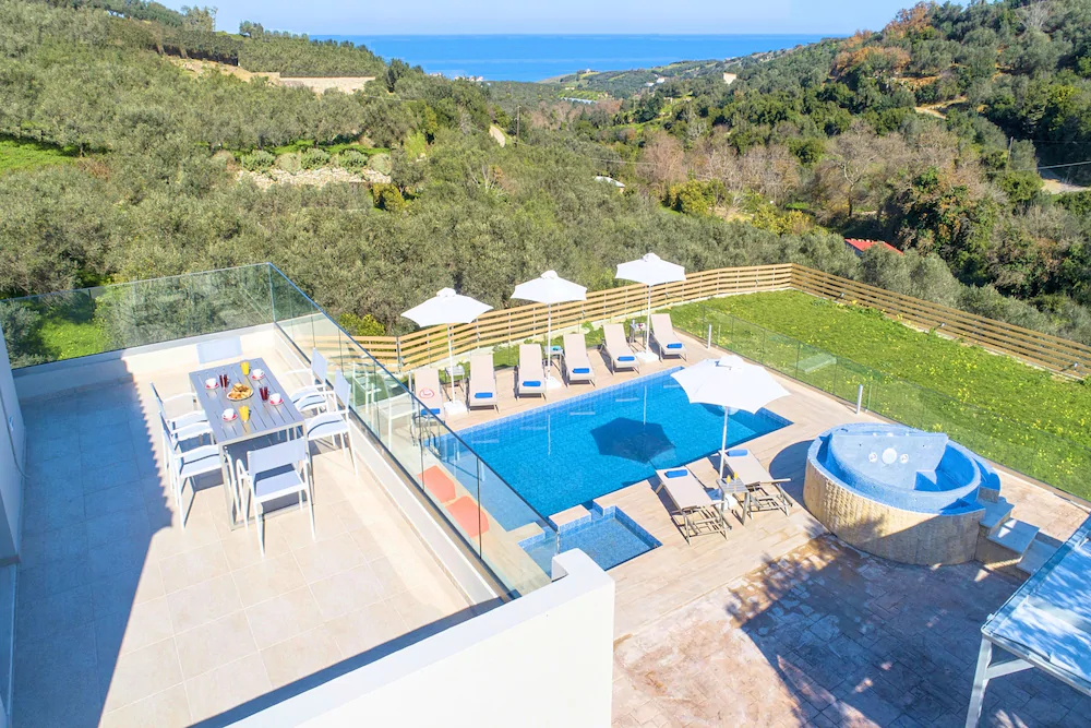 Villa Etesian