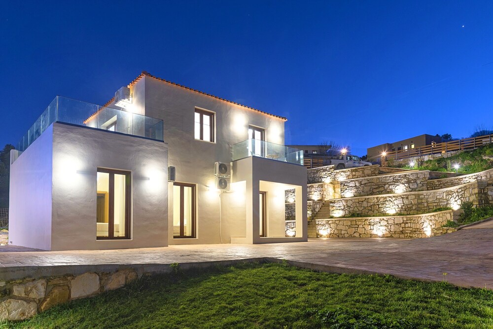 Villa Etesian