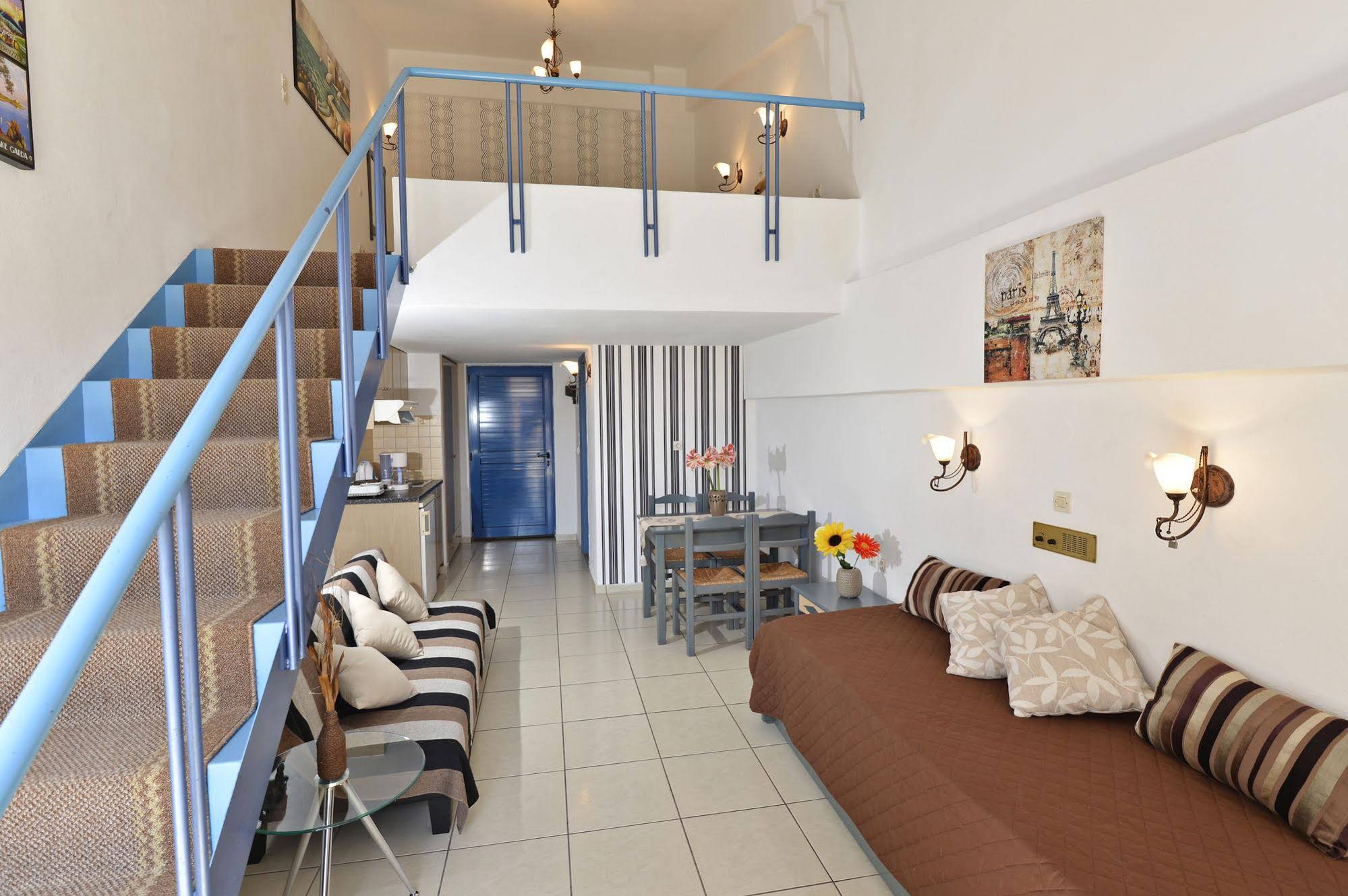 Yacinthos Hotel Apartments
