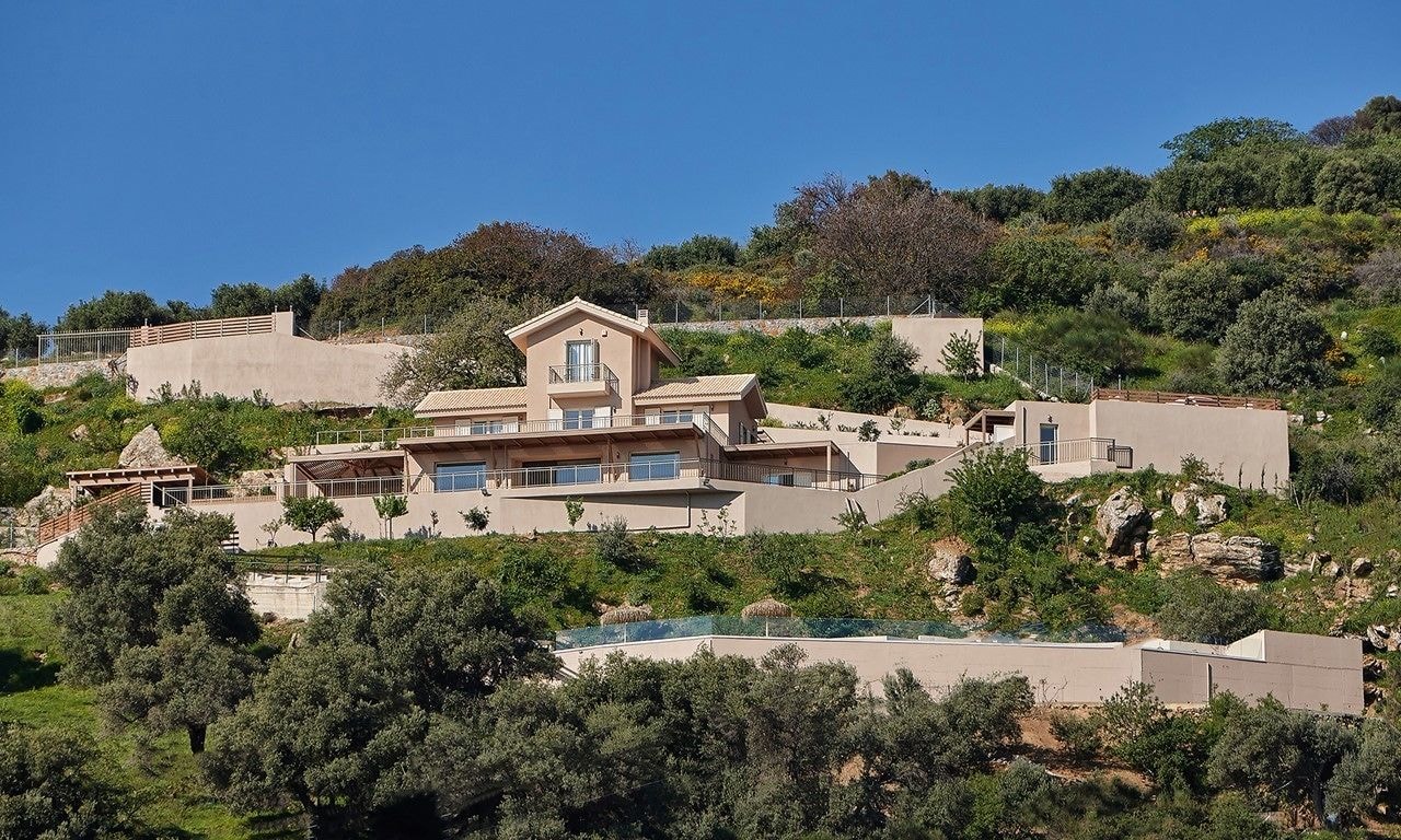 Villa Omikron